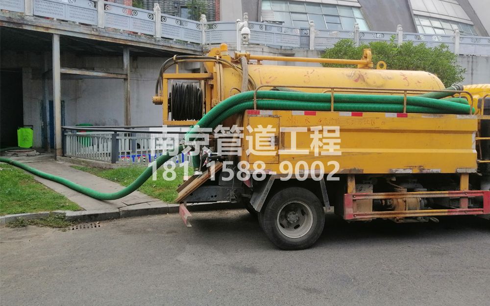 277虹口商场隔油池吸污