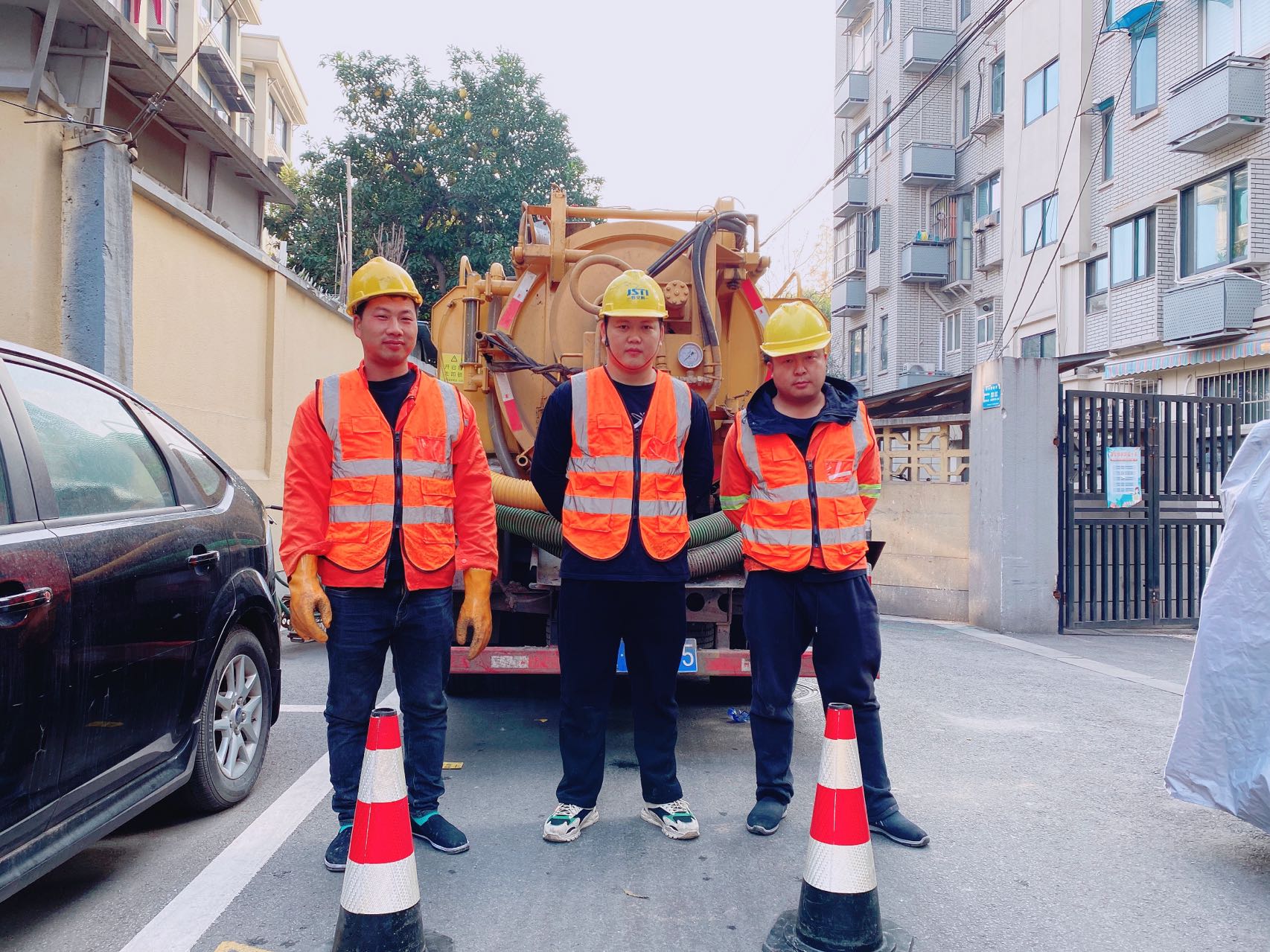 虹口南京某小区管道清淤检测施工